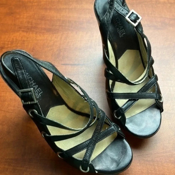 Michael Kors   Ladies shoe 8.5 M - Picture 2 of 16